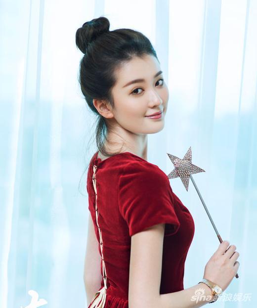 邓伦杨颖最新八卦爆料,甜蜜互动引网友热议